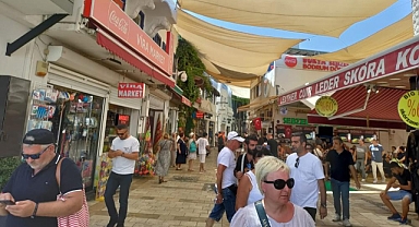 DEPREM SONRASI HAYAT BODRUM’DA NORMALE DÖNDÜ