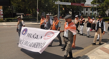 Yörükler Şehir Turunda Bir Araya Geldi