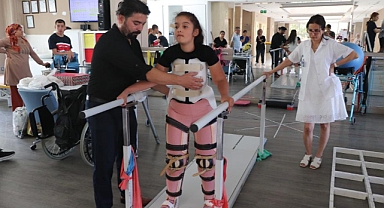 11 YIL SONRA İLK ADIMLARINI ATTI