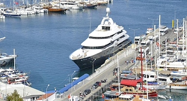 ABRAMOV'UN MEGA YATI 