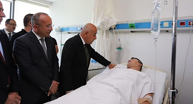 BAKAN KİRİŞCİ HELİKOPTER KAZASINDA YARALANAN PERSONELİ ZİYARET ETTİ