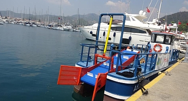 DENİZ SÜPÜRGELERİ TONLARCA ÇÖP TEMİZLEDİ