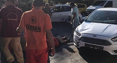 FETHİYE’DE MOTOSİKLET İLE OTOMOBİL ÇARPIŞTI: 1 ÖLÜ, 2 YARALI