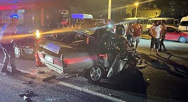 İKİ SÜRÜCÜNÜN YARIŞI KAZAYLA BİTTİ: 1 AĞIR YARALI