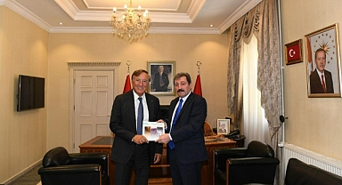 İŞ İNSANI ECZACIBAŞI, MUĞLA VALİSİ ORHAN TAVLI İLE GÖRÜŞTÜ