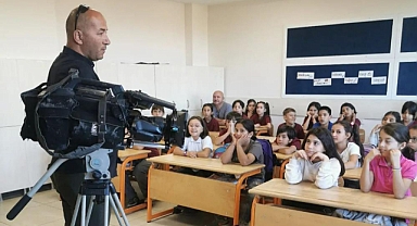 KÖYCEĞİZ’DE ÖĞRENCİLERE GÖRÜNTÜ, SES VE KURGU EĞİTİMİ VERİLDİ