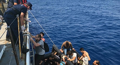 MARMARİS’TE 44 DÜZENSİZ GÖÇMEN KURTARILDI