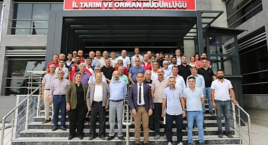 MUĞLA'DA HASAT ÖNCESİ ZEYTİNYAĞI İŞLETMESİ SAHİPLERİYLE TOPLANTI DÜZENLENDİ