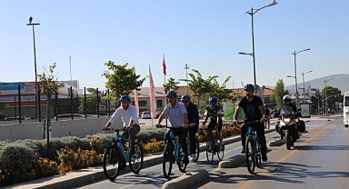 MUĞLA'DA KURUM MÜDÜRLERİ BİSİKLET İLE İŞE GİTTİ