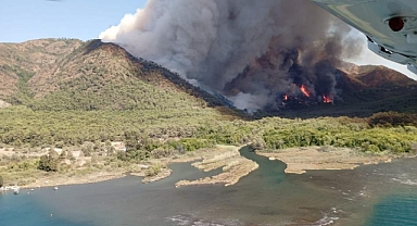 ORMAN YANGININA HAVADAN VE KARADAN MÜDAHALE SÜRÜYOR