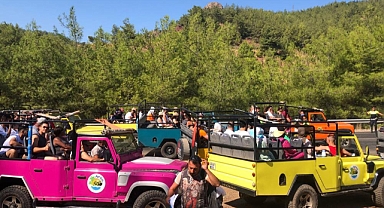 SAFARİ JEEPLERİNE SIKI DENETİMLER DEVAM EDİYOR