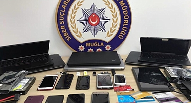SİBER DOLANDIRICILAR TUTUKLANDI