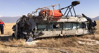 YANGINA GİDEN HELİKOPTER DÜŞTÜ