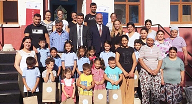 YK ENERJİ’DEN KÖY OKULUNDAKİ ÖĞRENCİLERE KIRTASİYE SETİ