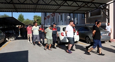 YUNANİSTAN'A KAÇMAYA ÇALIŞAN FETÖ ŞÜPHELİLERİ YAKALANDI