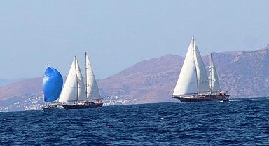 AKDENİZ’İN EN BÜYÜK YELKEN YARIŞI BAŞLADI