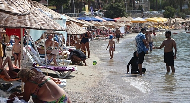 BODRUM’DA SAHİLLER TEMMUZ AYINI ARATMADI