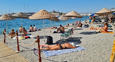 BODRUM SAHİLLERİ YAZ ORTASINI ARATMIYOR