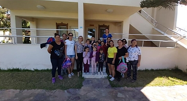 ÇOCUKLAR KİLOMETRELERCE YOL GİDİP GELMESİN DİYE APARTI OKULA ÇEVİRDİLER