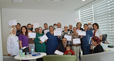 DİYABET OKULU MEZUNLARINA DİPLOMA