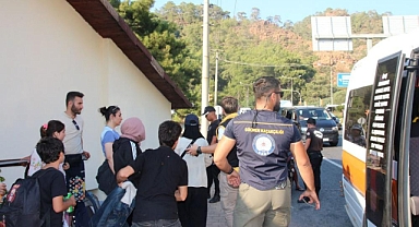 GÖÇMEN KAÇAKÇILARINA ŞOK BASKINLAR DEVAM EDİYOR