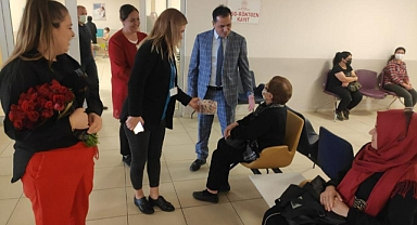 HASTA HAKLARI GÜNÜ'NDE HASTANEDE STANT KURULDU