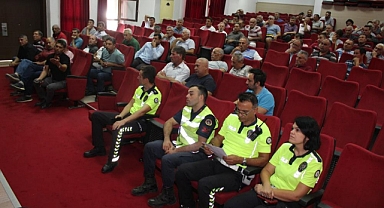 KÖYCEĞİZ'DE OKUL SERVİSİ SÜRÜCÜLERİNE YÖNELİK EĞİTİM DÜZENLENDİ