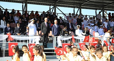 MARMARİS'İ BAYRAM COŞKUSU SARDI