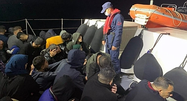 MARMARİS VE DATÇA’DA 82 DÜZENSİZ GÖÇMEN KURTARILDI