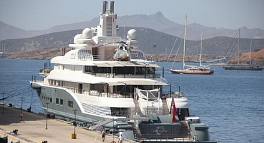 MEGA YAT BODRUM’A DEMİRLEDİ