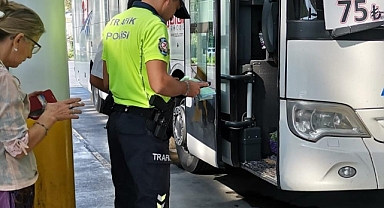 MUĞLA’DA OTOBÜSLERDE MÜŞTERİ KILIĞINDA DENETİM YAPILDI