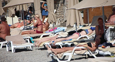 TURİZMCİLER EKİM AYINDAN MEMNUN