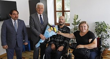 YENİ EVLİ ÇİFTTEN BAŞKAN GÜRÜN’E TEŞEKKÜR ZİYARETİ