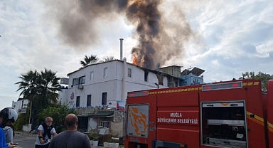 BODRUM'DA OTEL ALEVLERE TESLİM OLDU