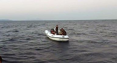 DATÇA’DA 12 DÜZENSİZ GÖÇMEN KURTARILDI