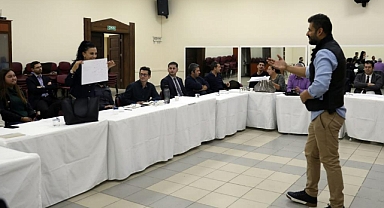 MENTEŞE PERSONELİNE ULUSLARARASI PROJE OKUR-YAZARLIĞI EĞİTİMİ