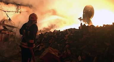 MOBİLYA ATÖLYESİNDE YANGIN