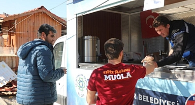 MUĞLA BÜYÜKŞEHİR’İN ÇORBA İKRAMI DEVAM EDİYOR