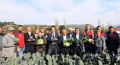 MUĞLA'DA KIŞLIK SEBZE ÜRETİMİ PROJESİNDE HASAT ZAMANI