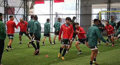 MUĞLASPOR, BORNOVA’YA BİLENİYOR