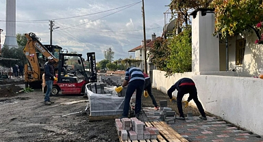 ORTACA’NIN MAHALLE YOLLARINA KİLİTLİ PARKE