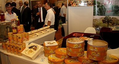 ULUSLARARASI ARICILIK VE ÇAM BALI KONGRESİ’NE MARMARİS EV SAHİPLİĞİ YAPACAK