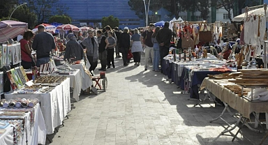 FETHİYE'DE YENİ YIL PAZARI KURULDU