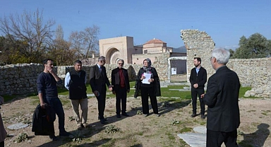 MENTEŞEOĞULLARINDA MEVLEVİLİK İZLERİ