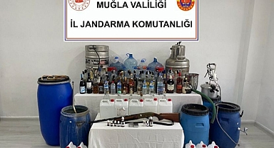 MUĞLA’DA KAÇAK ALKOL OPERASYONU: 6 GÖZALTI