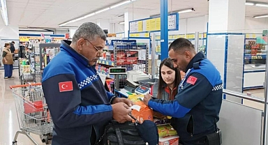 ORTACA’DA İKİ ZİNCİR MARKETE İDARİ İŞLEM