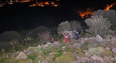 OTOMOBİL ŞARAMPOLE UÇTU