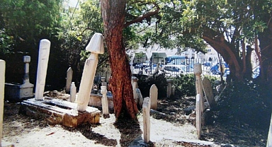 PROF. DR. KAYMAKÇI: “RODOS VE İSTANKÖY’DE TÜRKLERE KÜLTÜREL SOYKIRIM UYGULANIYOR”