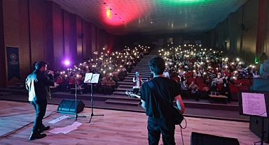 ÜNİVERSİTELİ GENÇLER SINAV ÖNCESİ STRES ATTI