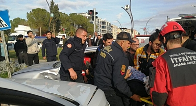 YATAĞAN’DA TRAFİK KAZASI 6 YARALI